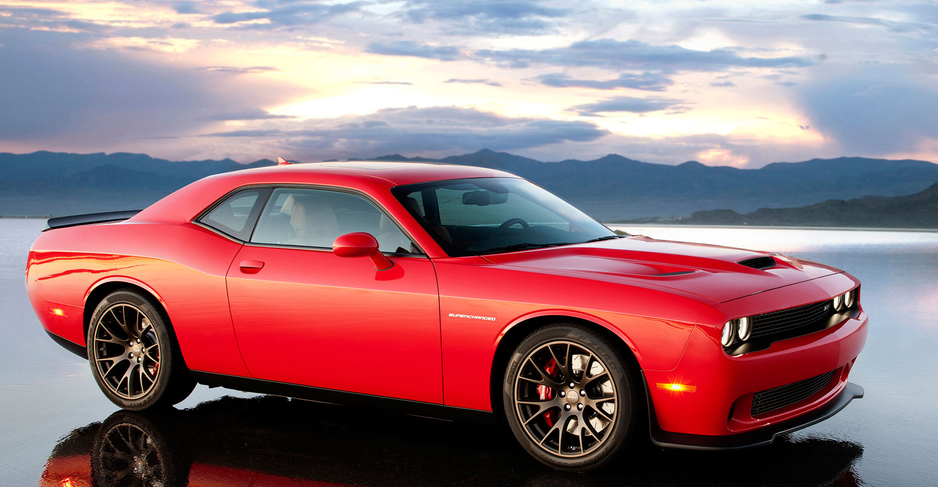 2016 dodge charger srt hellcat