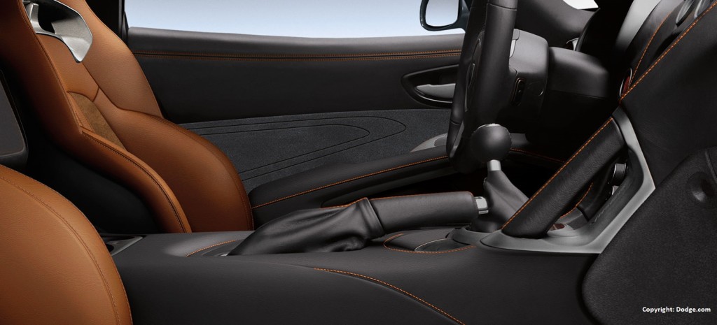 Aventura Dodge Viper SRT Interior