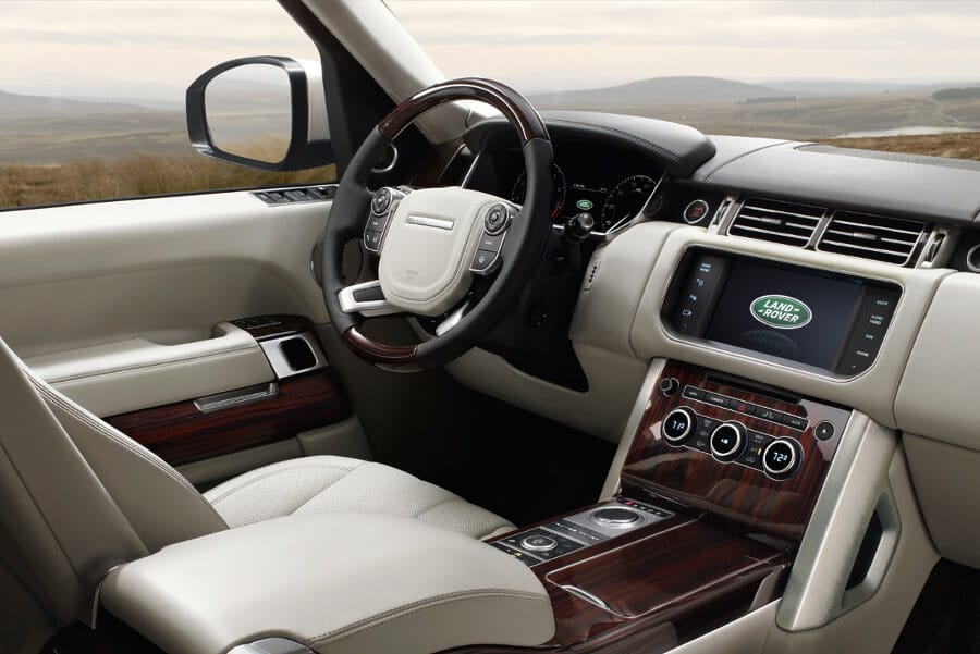 2016 Land Rover Range Rover vs. 2016 Porsche Cayenne