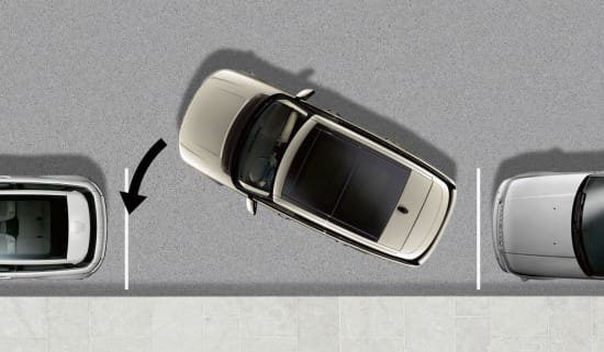 2016 Land Rover Range Rover parking